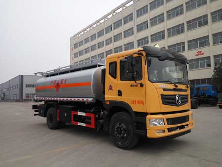楚飞牌CLQ5160GYY5型运油车