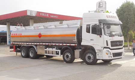 楚飞牌CLQ5310GYY5DA型铝合金运油车