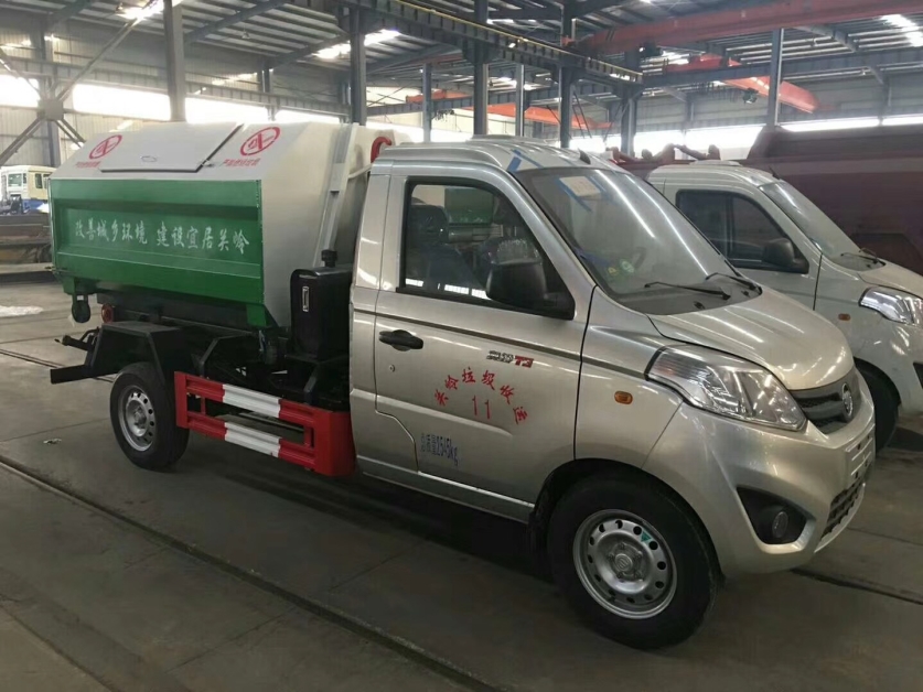 贵州省关岭住建局36台垃圾运输车第一批次已装车完成即将交